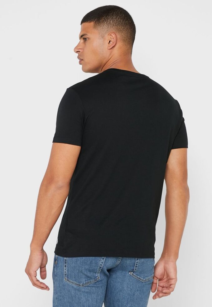 Černá pánská trička Ralph Lauren Essential s výstřihem do V Černá pánská trička Ralph Lauren Essential s výstřihem do V