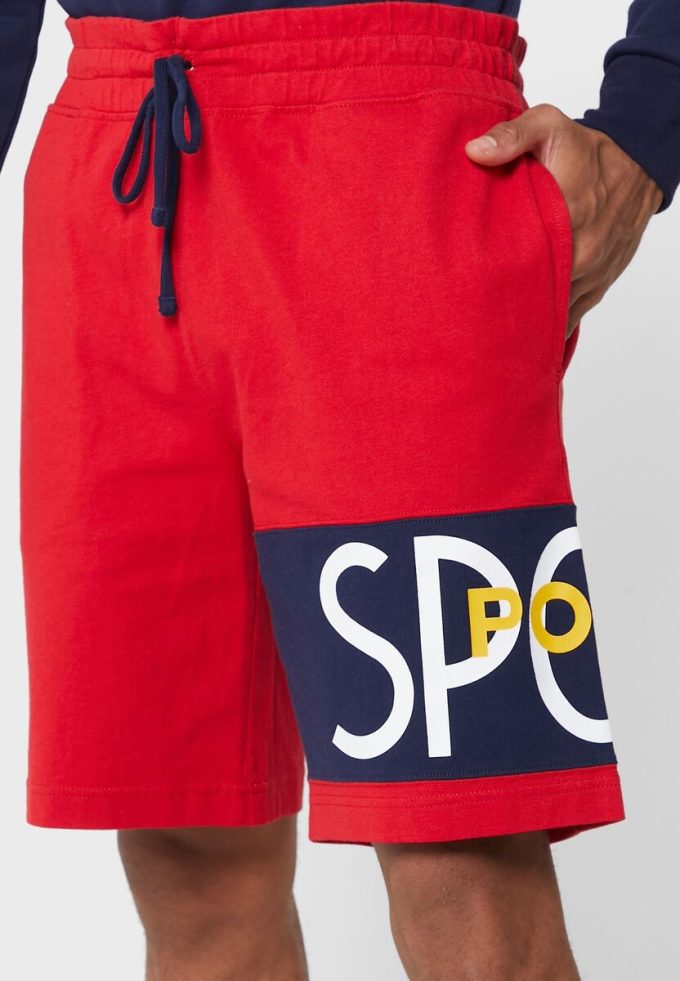 Červené pánské šortky s logem Ralph Lauren Červené pánské šortky s logem Ralph Lauren