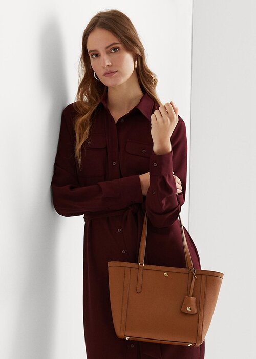 Lauren Tan Dámské kabelky Ralph Lauren Crosshatch Leather Medium Clare Tote Bags Lauren Tan Dámské kabelky Ralph Lauren Crosshatch Leather Medium Clare Tote Bags