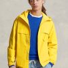 Žluté pánské vodoodpudivé bundy s kapucí Ralph Lauren Žluté pánské vodoodpudivé bundy s kapucí Ralph Lauren