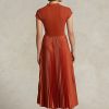 Oranžové dámské šaty s hybridním plisovaným výstřihem Ralph Lauren Oranžové dámské šaty s hybridním plisovaným výstřihem Ralph Lauren