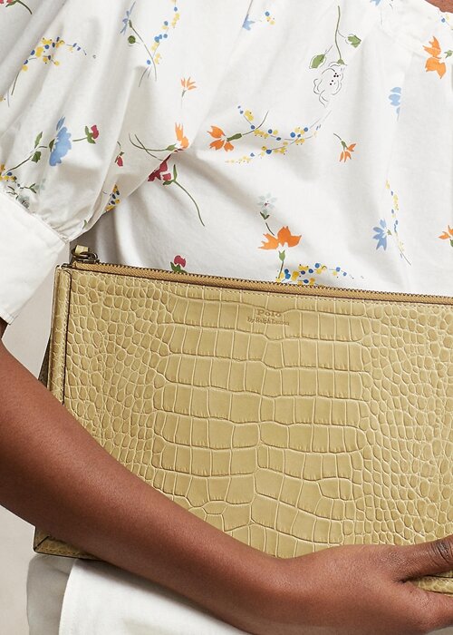 Písečná dámská kabelka Ralph Lauren s reliéfní koženou obálkou Písečná dámská kabelka Ralph Lauren s reliéfní koženou obálkou