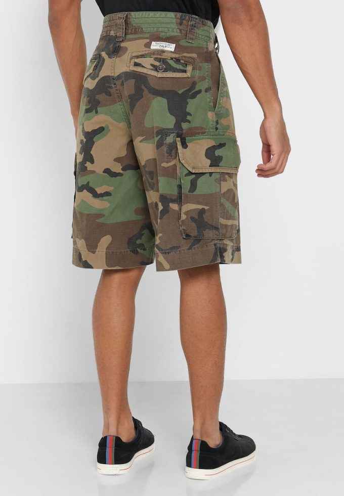 Zelené pánské šortky s potiskem Ralph Lauren Zelené pánské šortky s potiskem Ralph Lauren